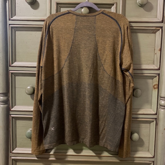 Lululemon Swiftly Tech LS - Picture 3 of 5